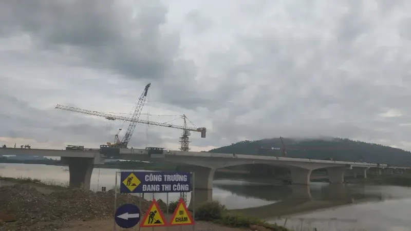 Cao tốc Ninh Bình – Hải Phòng qua Hưng Yên: 33,3 km, đạt hơn 30% sau 15 tháng, mục tiêu cơ bản xong năm 2027